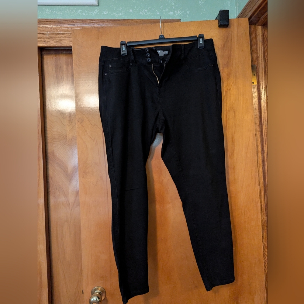 Women's Black Jeans